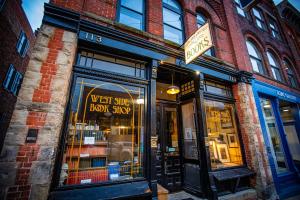 West Side Book Shop - Ann Arbor, MI // Photos by Carl King